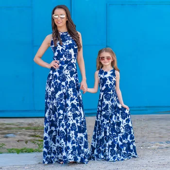 ZAFILLE 2023, модные семейные комплекты, модное длинное платье для мамы и дочки, платья без рукавов для мамы и меня