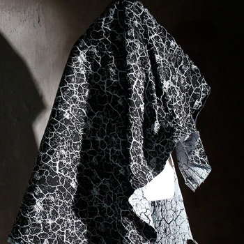 Двусторонняя креативная жаккардовая одежда Дизайнерская ткань Полиэстер Оптом Ткань за метр для шитья своими руками