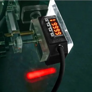 Лазерный фотоэлектрический переключатель BGS-100TXS с двойным цифровым дисплеем, точечный датчик полосы