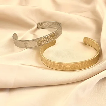 Простой браслет-манжета с рисунком водной ряби для женщин, классический браслет из нержавеющей стали с регулируемым отверстием, браслет для свадебной вечеринки