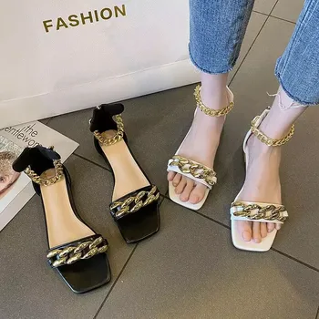 Новые летние женские сандалии 2023, Женские евро-американские сандалии на золотой цепочке, женские модные римские сандалии на плоской подошве, нескользящая пляжная обувь
