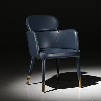 В спальне используется кресло для переговоров, отель изготавливает по индивидуальному заказу кресло, роскошный обеденный стул со спинкой, дизайнерский стул